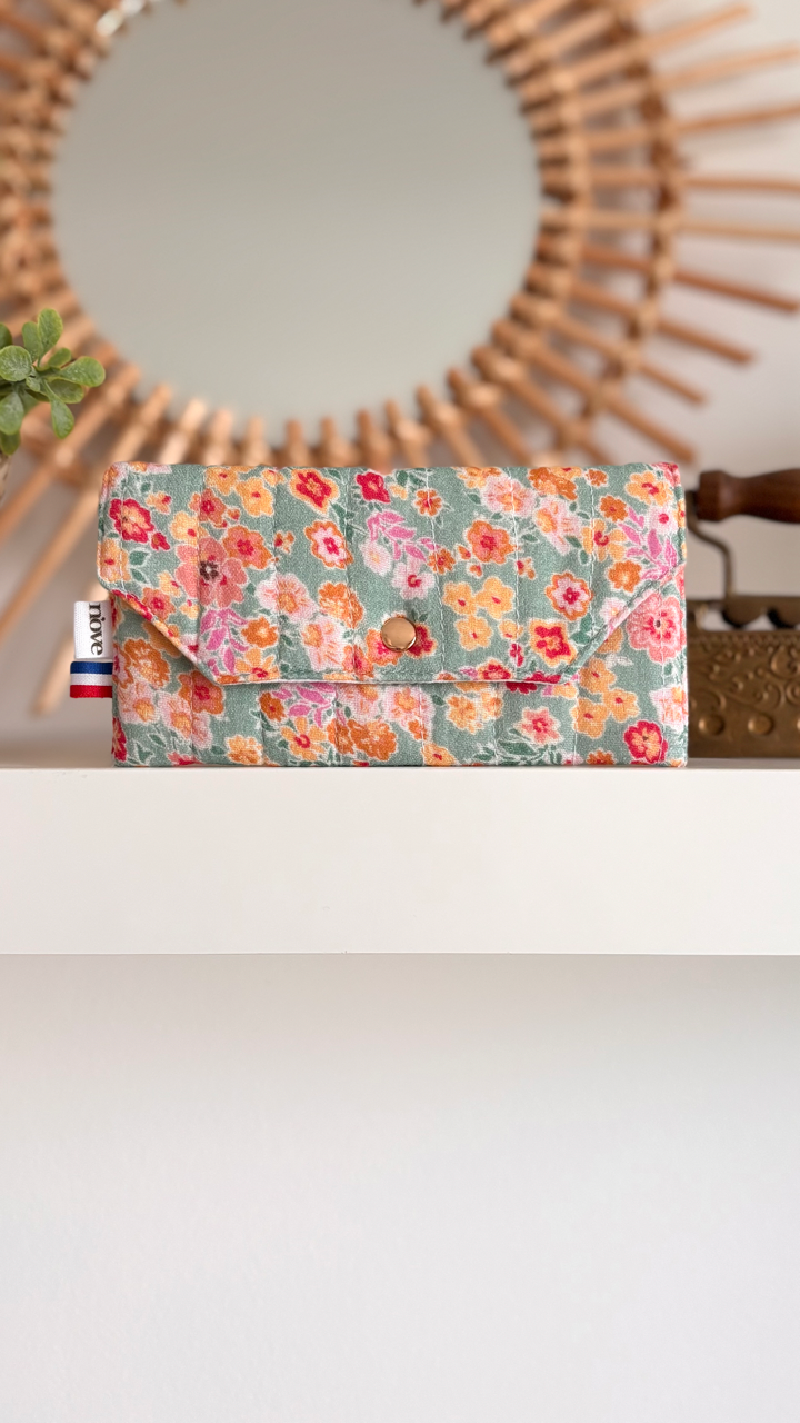 Pochette matelassée à pression