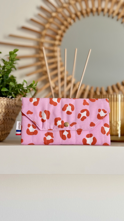 Pochette longue matelassée à pression
